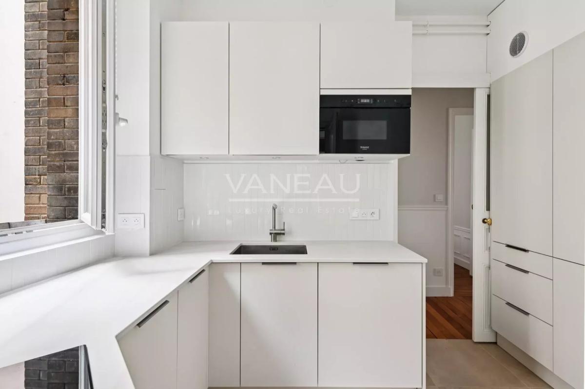 PARIS XV - LIMITE PARIS VII - INVALIDES - BRETEUIL - SAXE