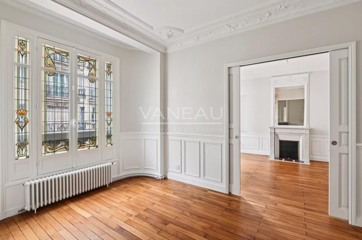 PARIS XV - LIMITE PARIS VII - INVALIDES - BRETEUIL - SAXE