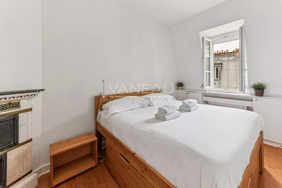 Paris VIIe - Saint Dominique - Etage élevé vue Tour Eiffel