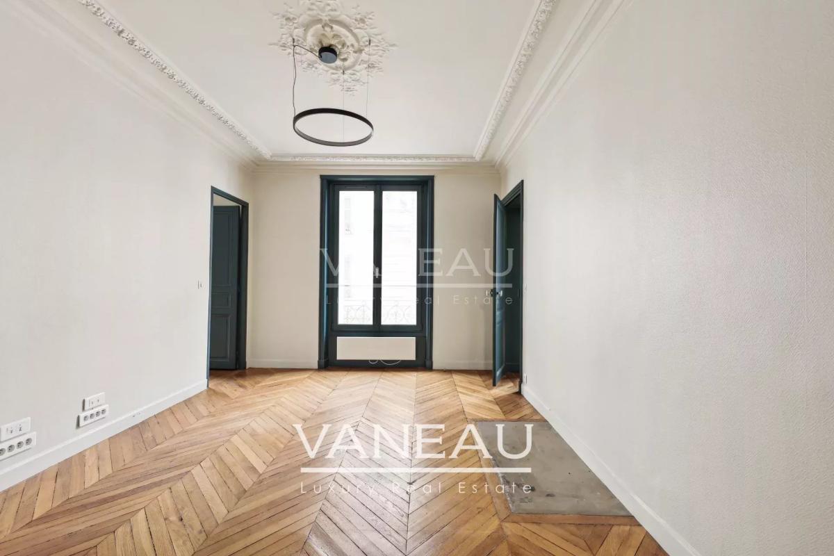 Paris 6ème - Assas - 5 pièces