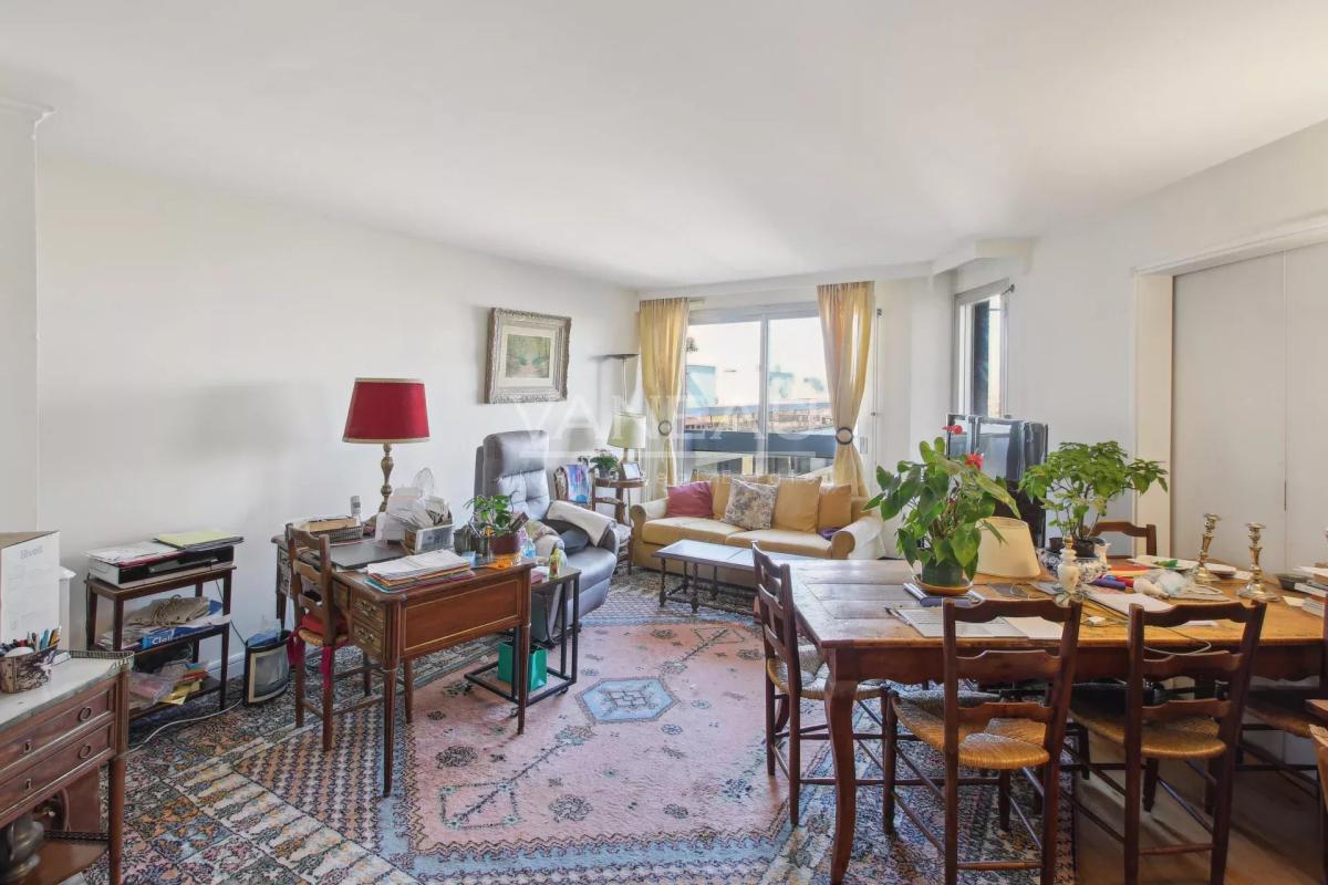 Paris XVIème - 3 pièces balcon - vue dégagée - vendu occupée