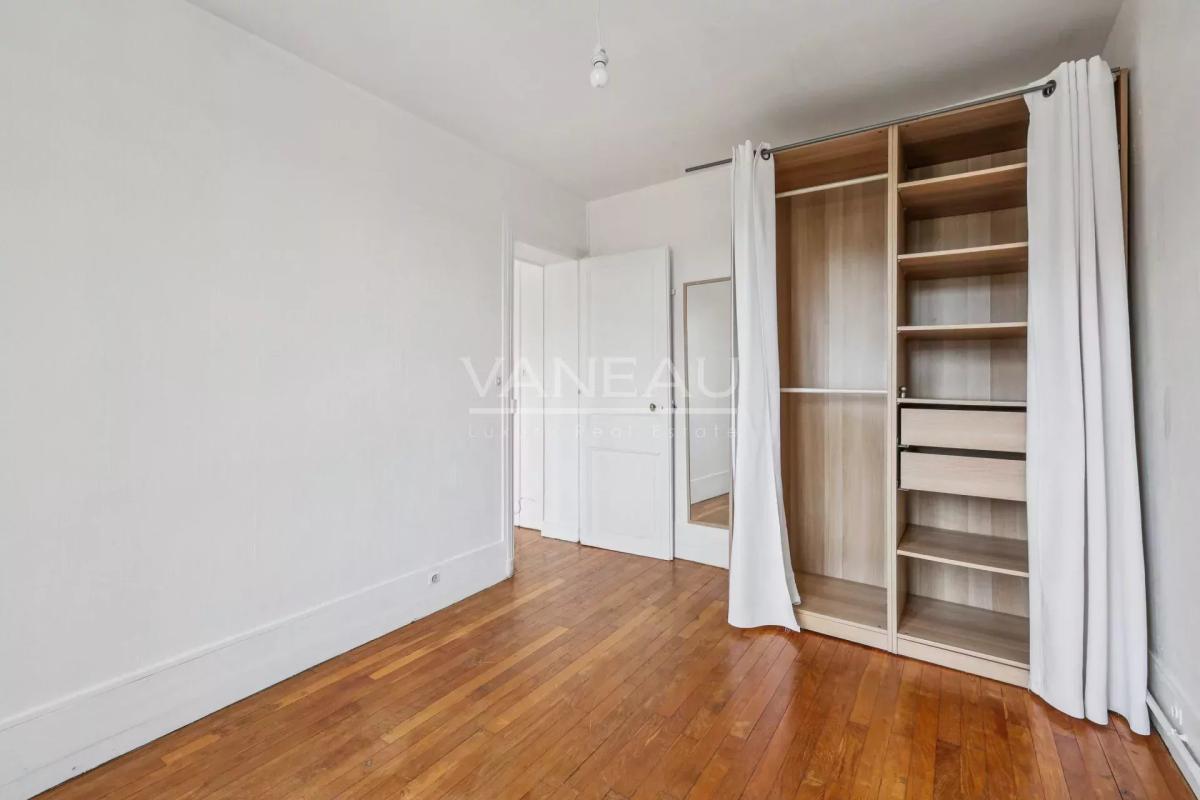 Paris 15ème Boucicaut - 3 pièces avec balcon et vue  dégagée sur