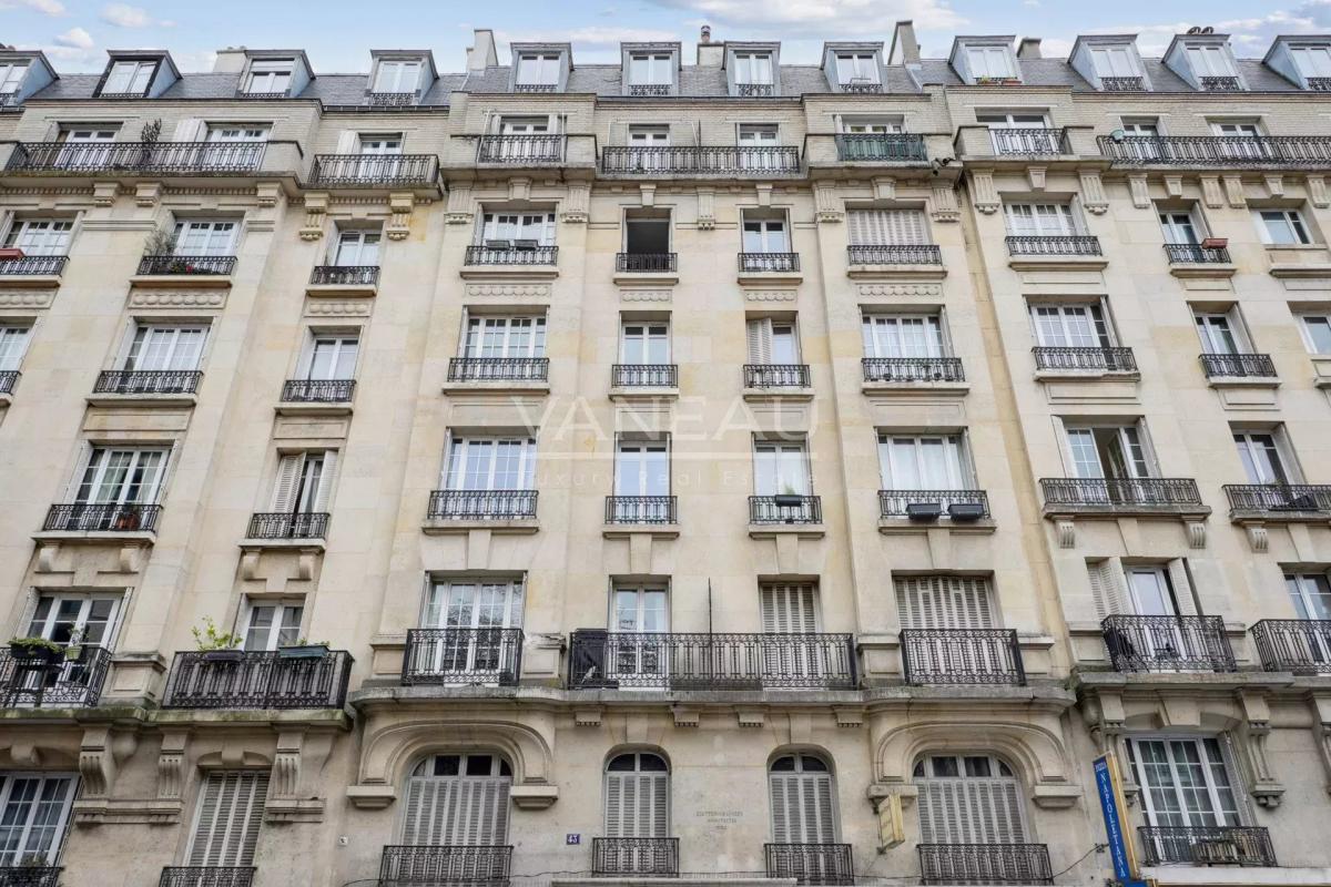 Paris 15ème - Convention-Brancion - 2 pièces à rénover