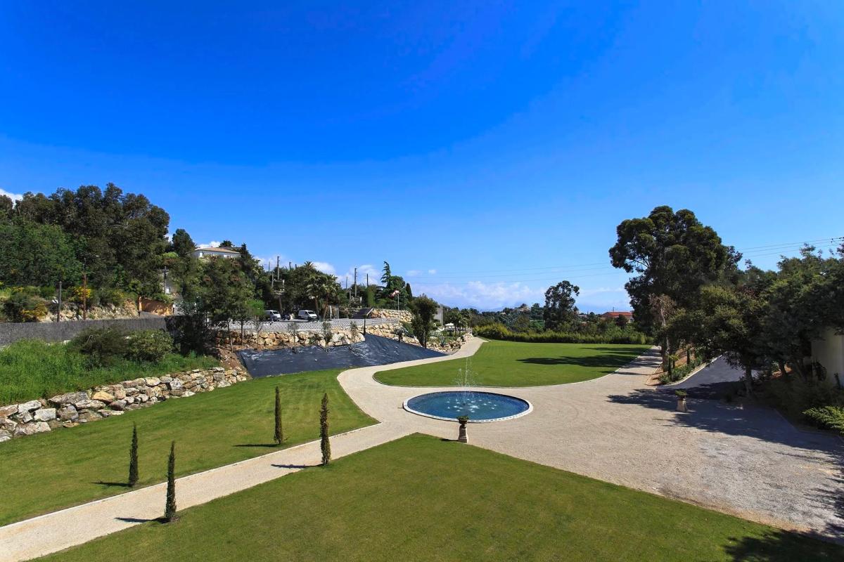 OFF MARKET A VENDRE - HAUTEURS DE CANNES – 15M CROISETTE