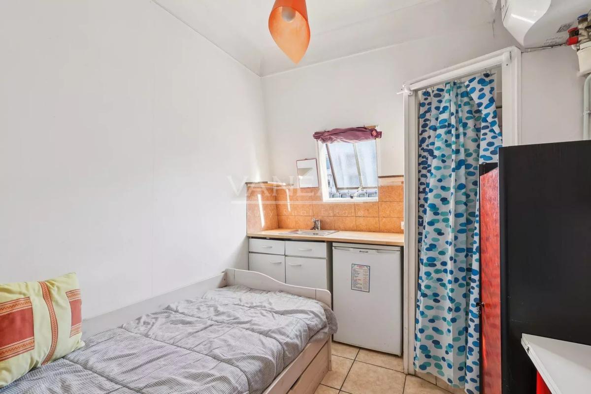 Paris XVe - Sèvres Lecourbe : Chambre de service