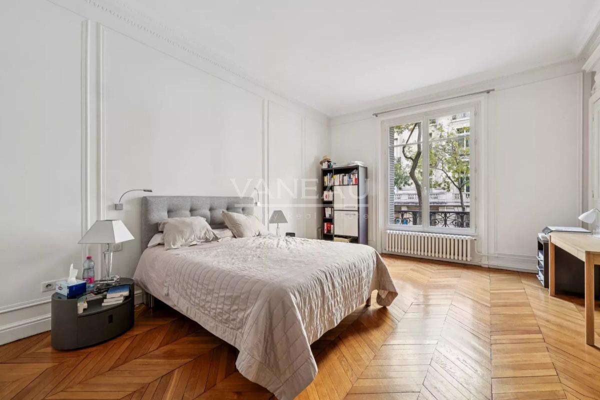 Paris XVIe Trocadéro Appartement Familial et de Réception 184 m2