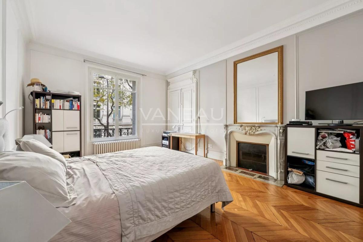 Paris XVIe Trocadéro Appartement Familial et de Réception 184 m2