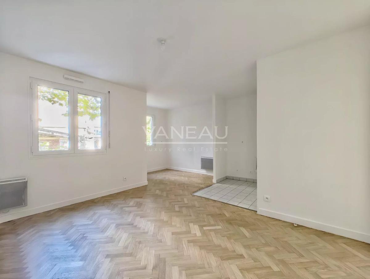 Saint Mandé - Mairie / Bois de Vincennes - 2 Pièces bon état DPE