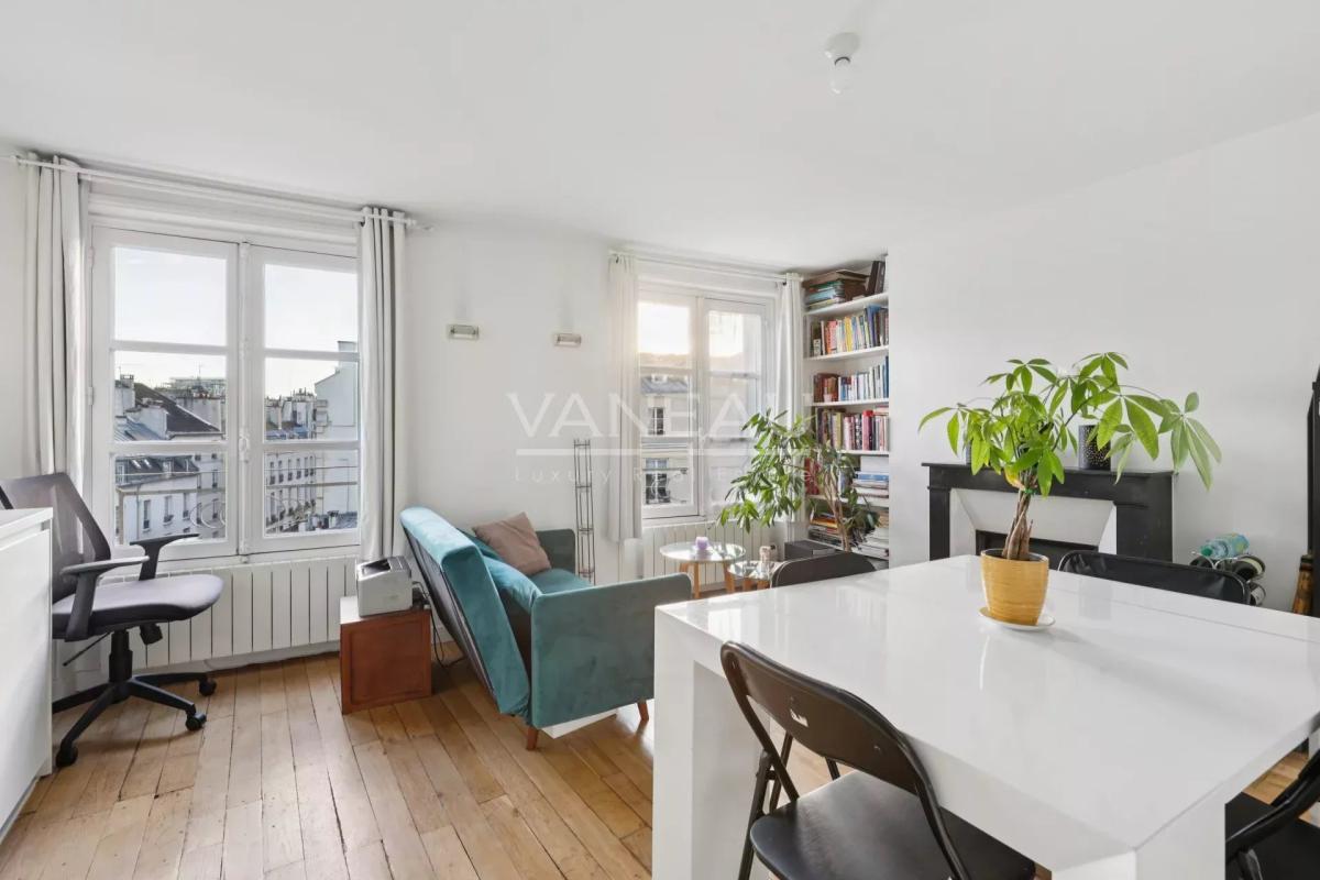 Exclusivité Off-market - Paris 4e - Rue Saint-Antoine - vue déga