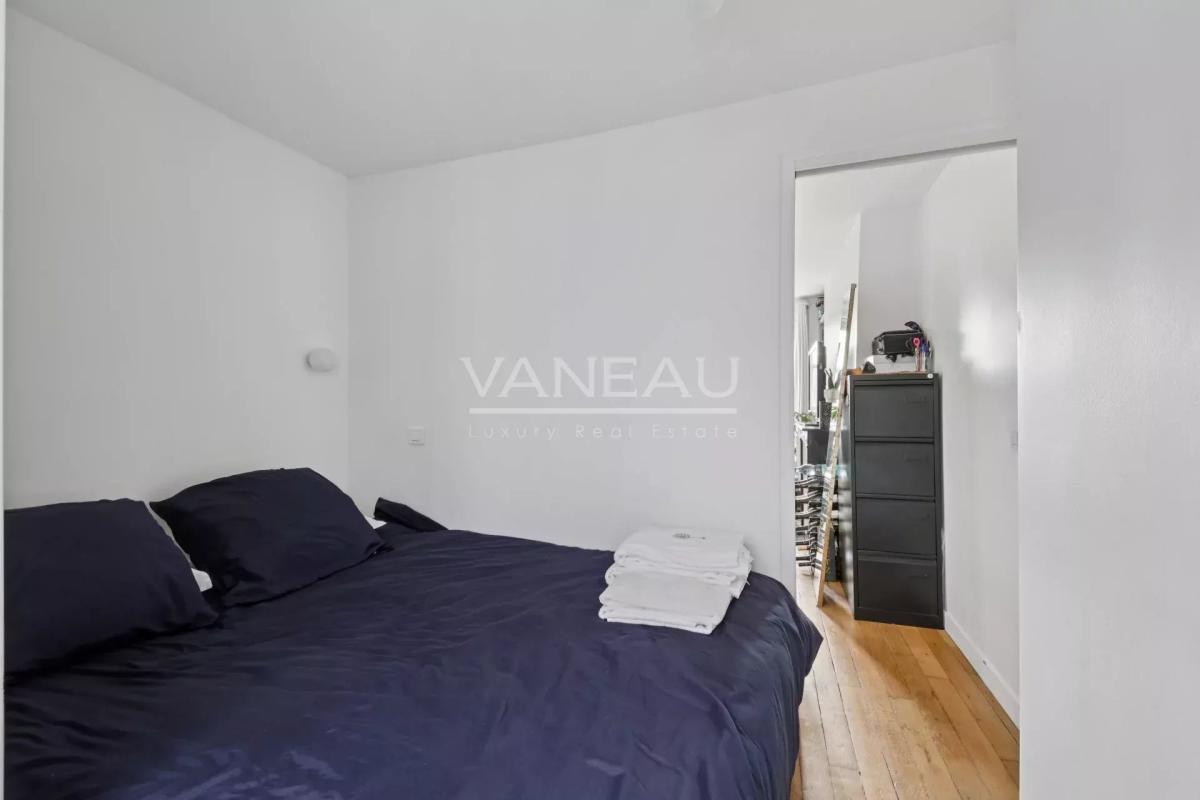 Exclusivité Off-market - Paris 4e - Rue Saint-Antoine - vue déga