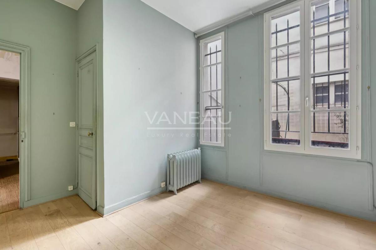 Arts et Métiers - Bel ancien à rénover - 2 chambres