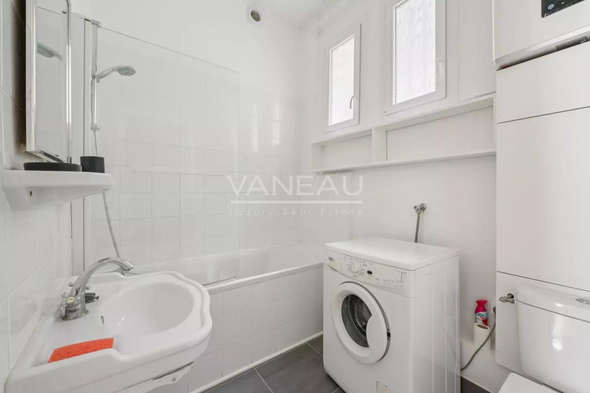 DEUX PIÈCES - TRIANGLE D'OR