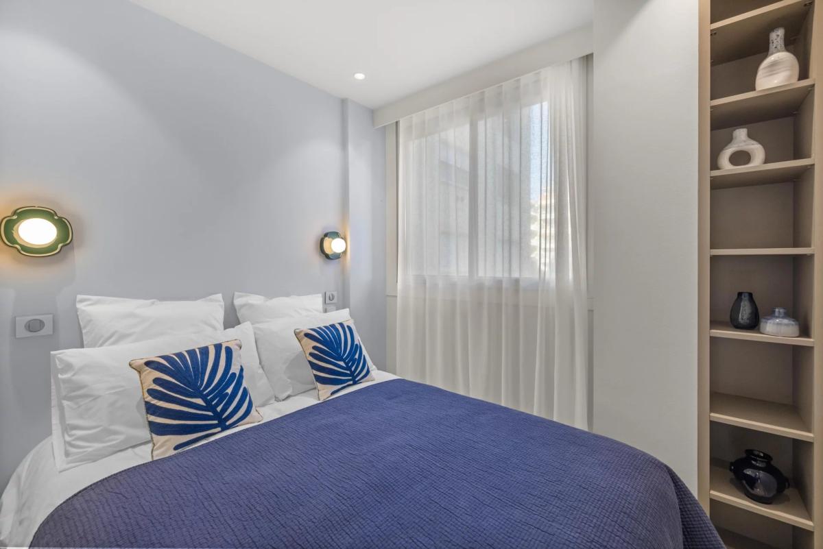 Appartement rénové 3 pièces vue mer à vendre - Cannes Croisette