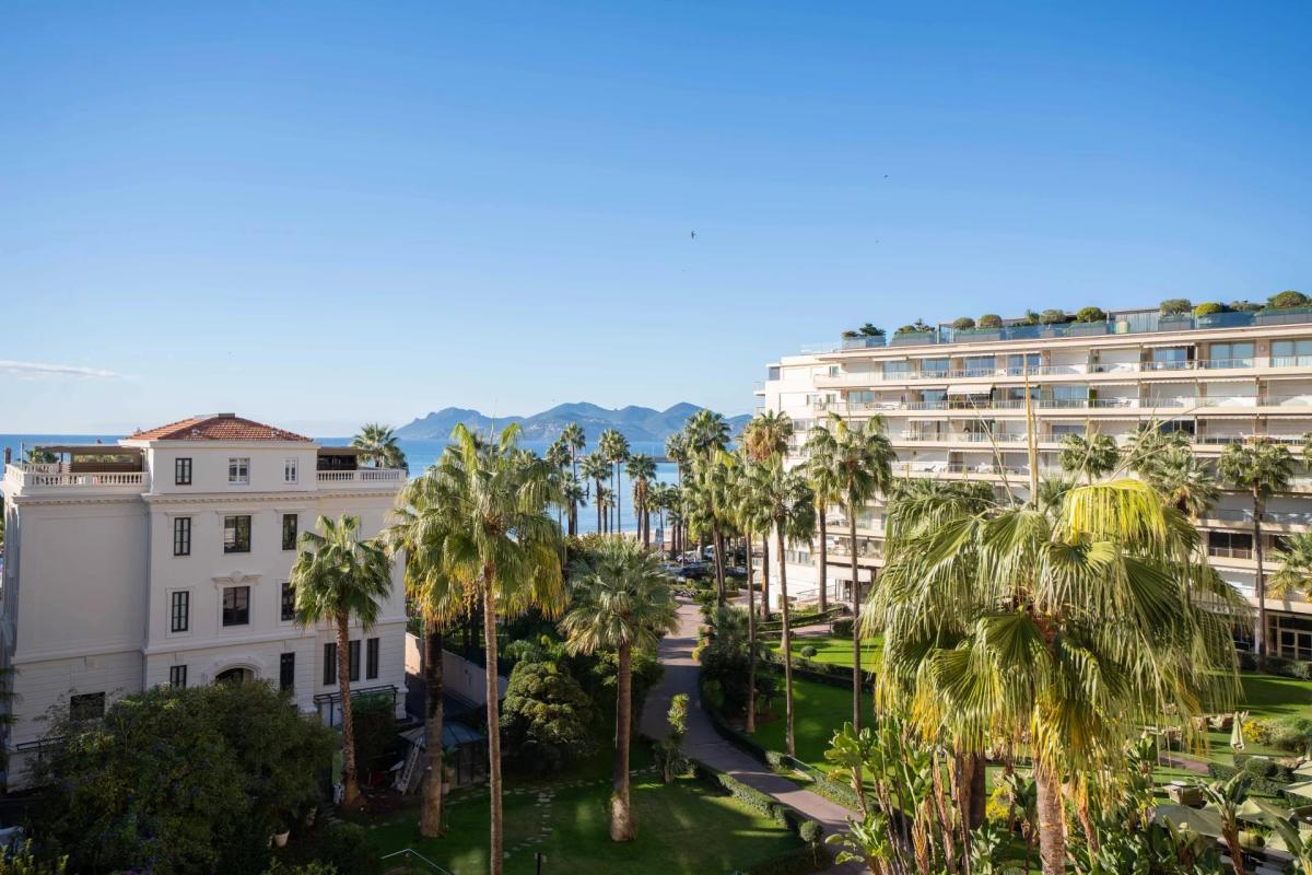 Appartement à vendre Cannes Croisette - Vue mer et jardins