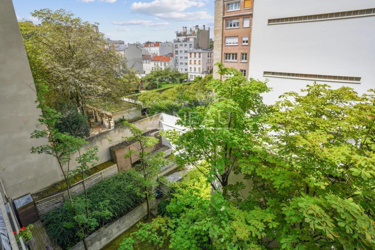 Paris XVe - Volontaires-Blomet - Appartement trois pièces avec b
