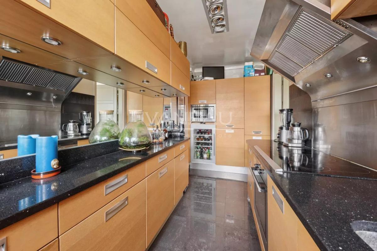 PARIS XVe : Cambronne / Champs de Mars - Appartement 2 /3 pièces