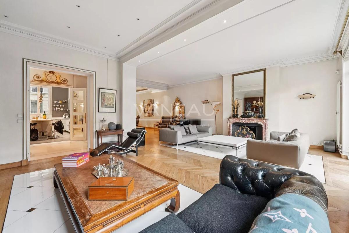 Paris XVIe - Trocadéro.