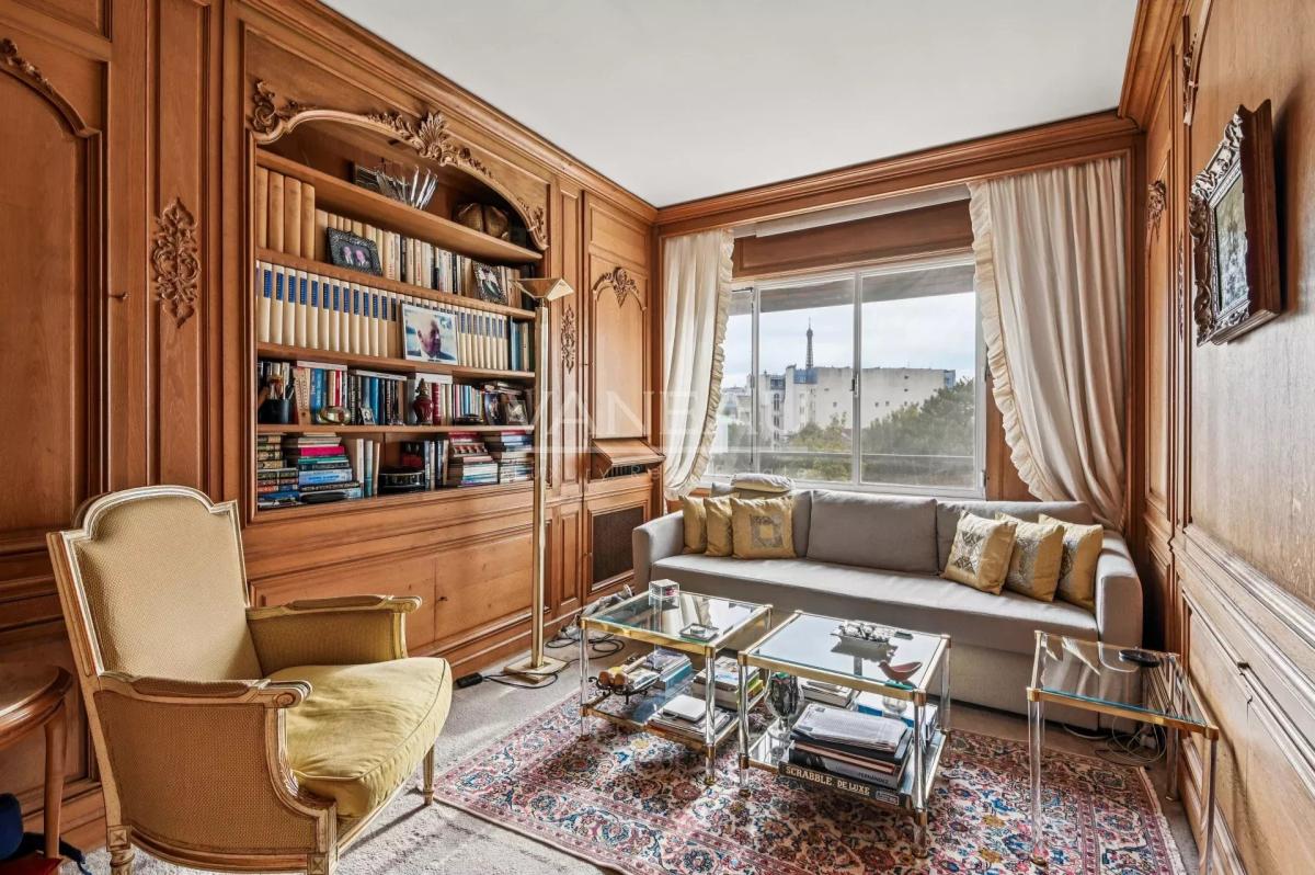 PARIS XVIe - DAUPHINE - Appartement familial en étage élevé - Vu