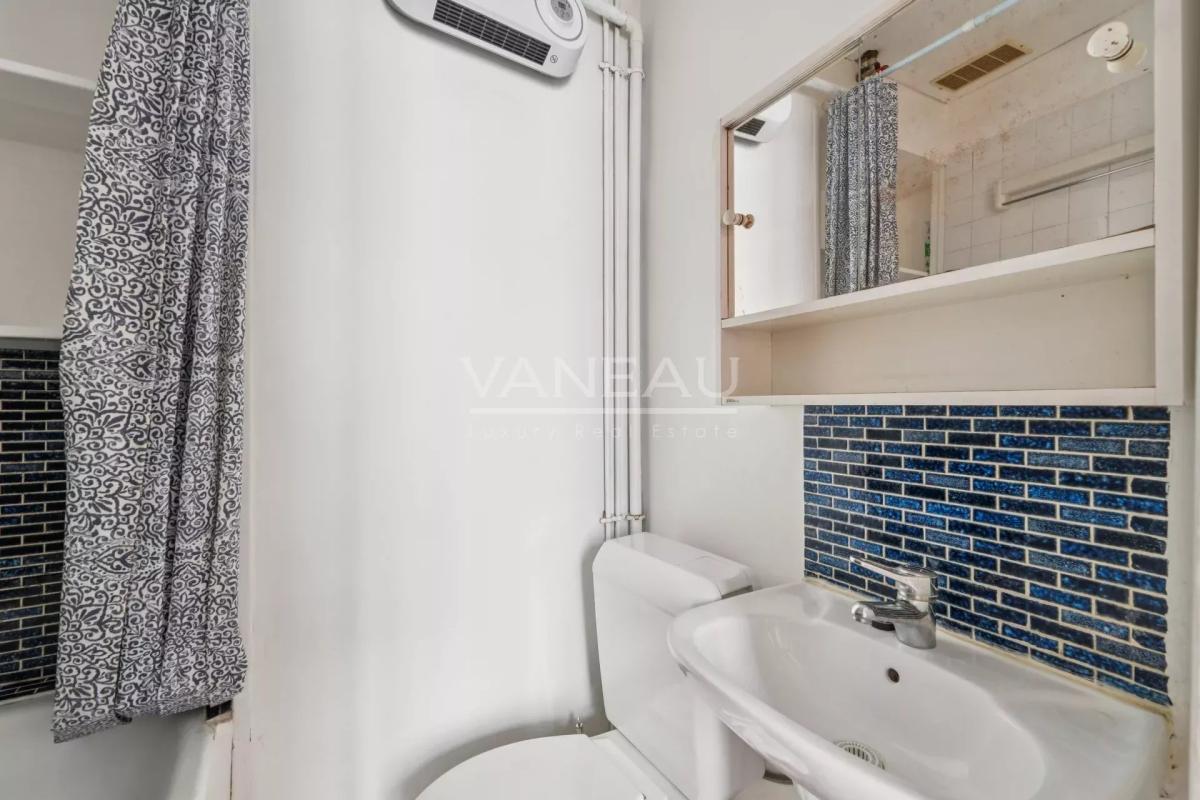 Paris 4ème - MUSEE CARNAVALET- STUDIO