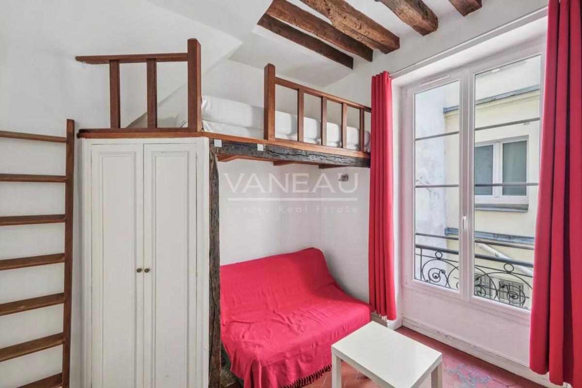 Paris 4ème - MUSEE CARNAVALET- STUDIO