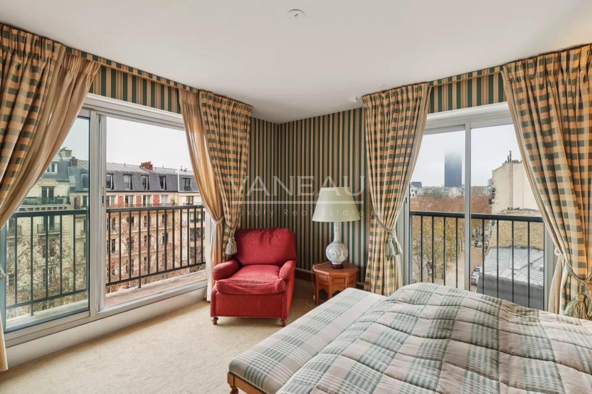 Paris VIIe - Breteuil Invalides - étage élevé avec vue dégagée