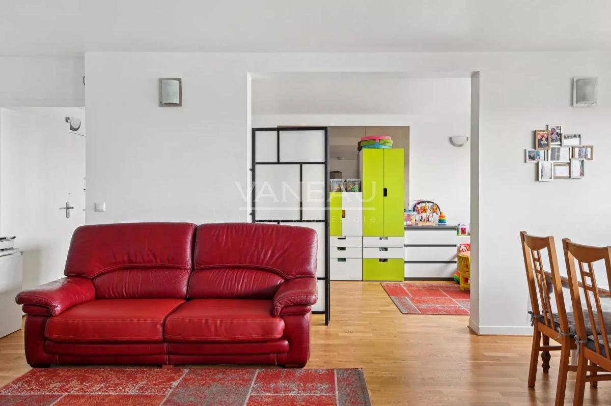 Courbevoie - Appartement familial, en étage élevé  - Vue panoram