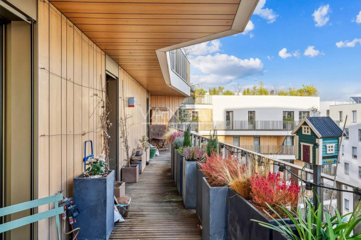 BOULOGNE - ETAGE ELEVE - BALCON TERRASSE