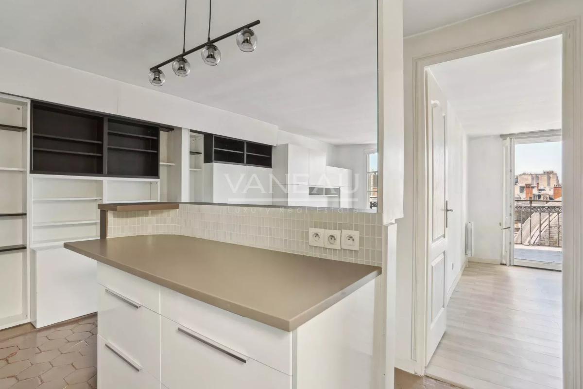 Exclusivité - Paris 6e - Monnaie - Deux pièces avec terrasse