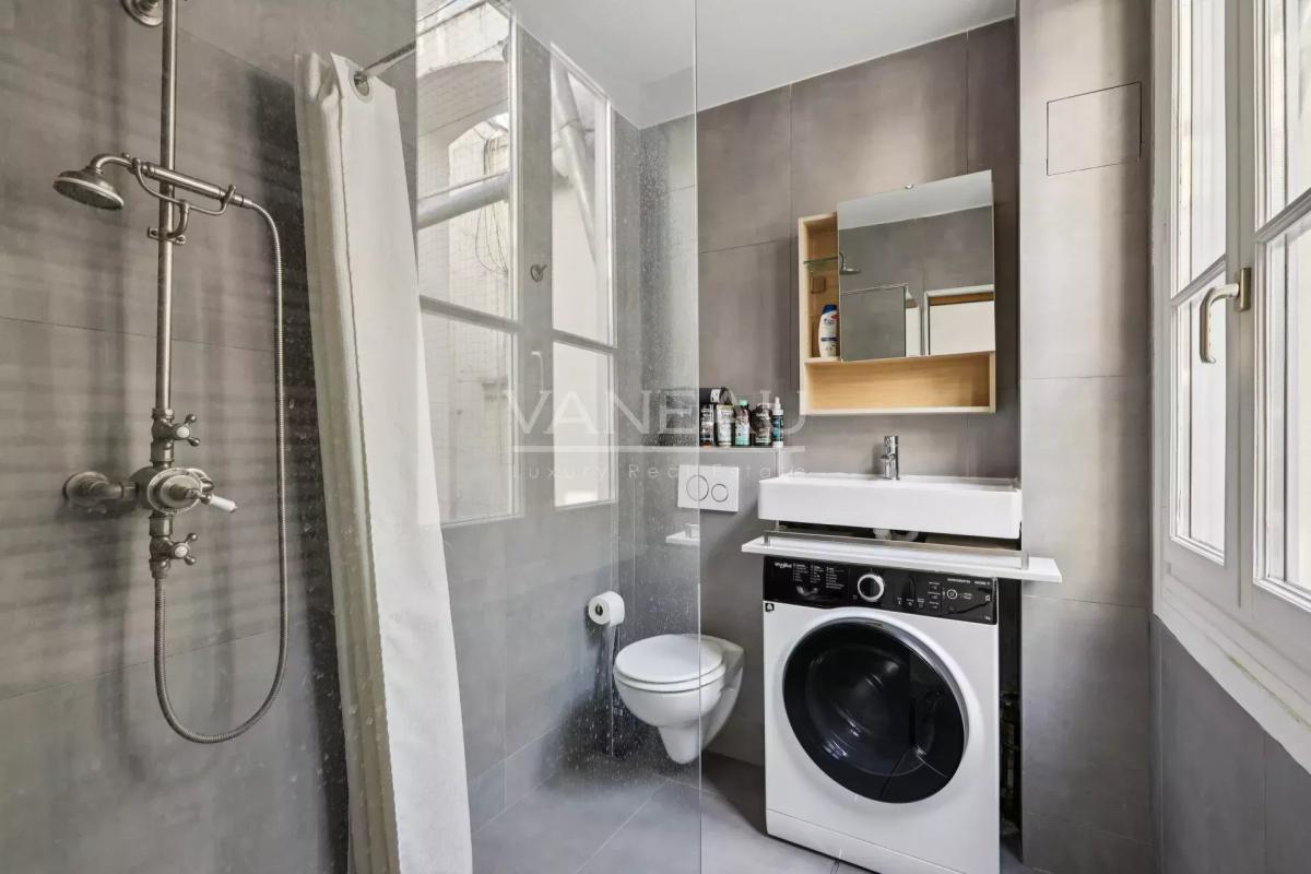 PARIS XVIe - Victor Hugo - Bel appartement dernier étage, vue To