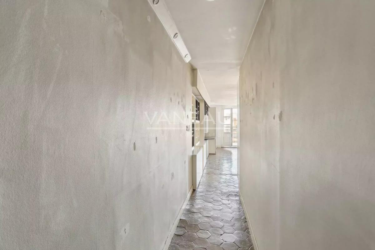 Exclusivité - Paris 6e - Monnaie - Deux pièces avec terrasse