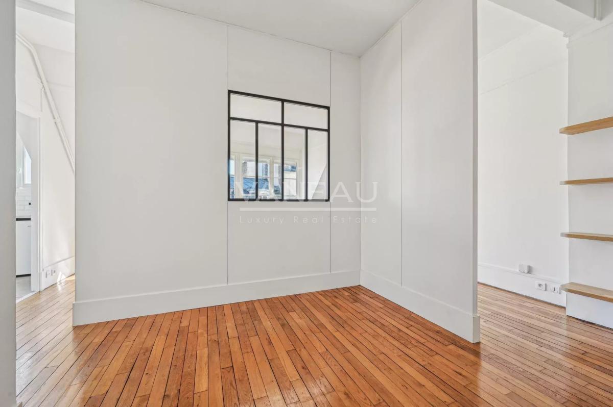 Paris XVe - Sèvres Lecourbe - Appartement lumineux en étage élev