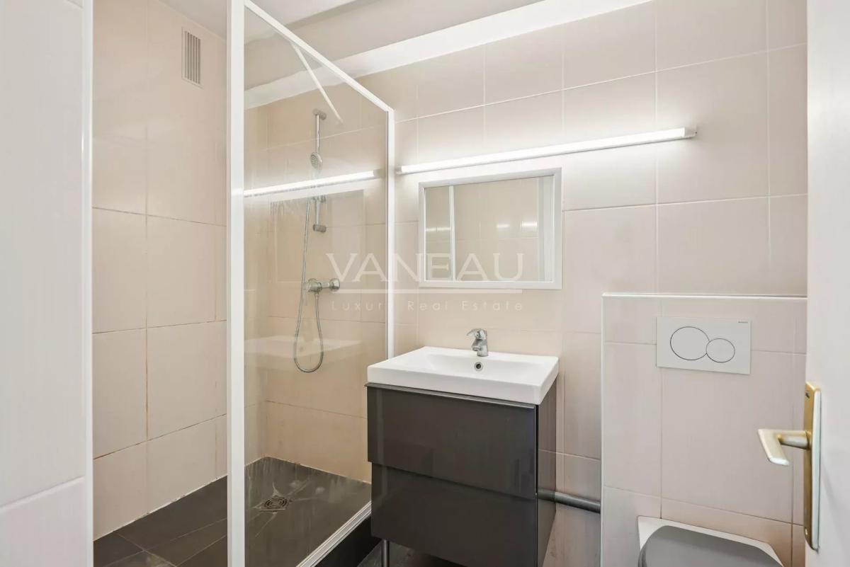 Paris XVIème - Studio - Etage élevé