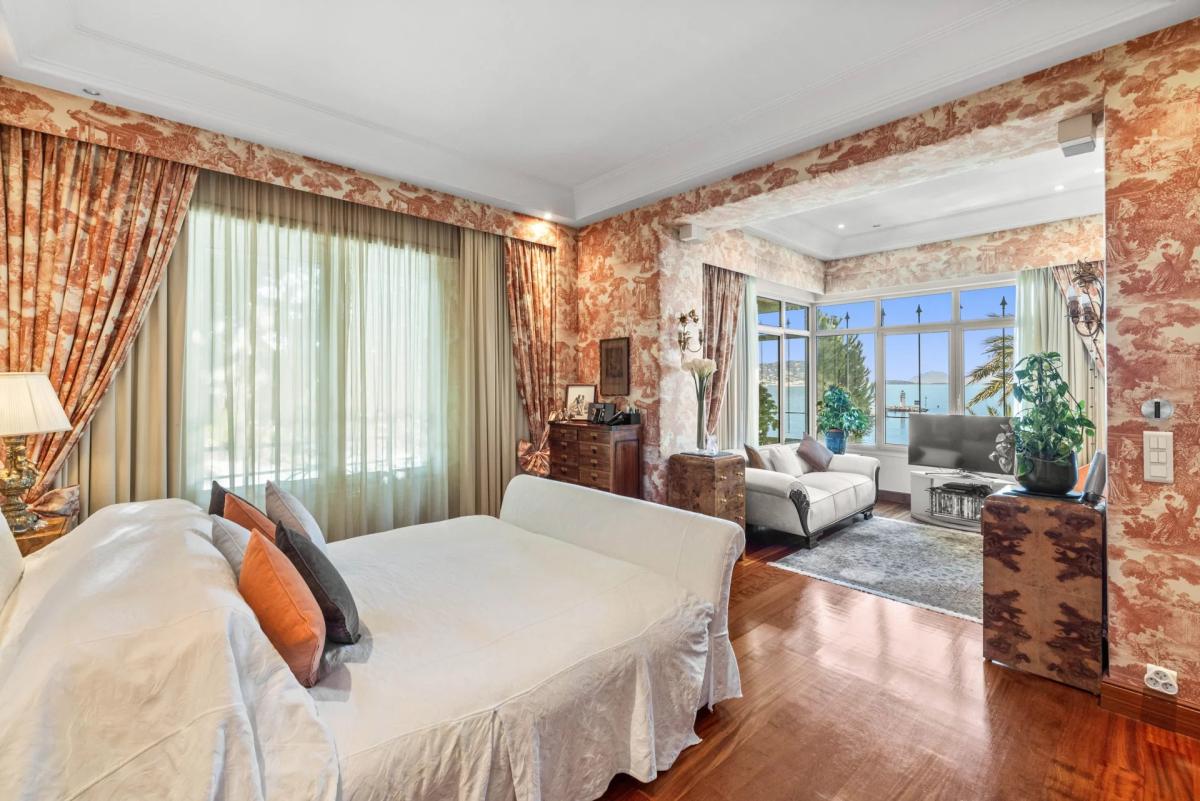 Cap D'Antibes, Chateau de la Vigie à Vendre