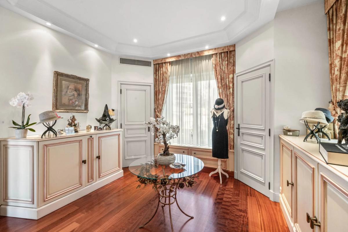 Cap D'Antibes, Chateau de la Vigie à Vendre