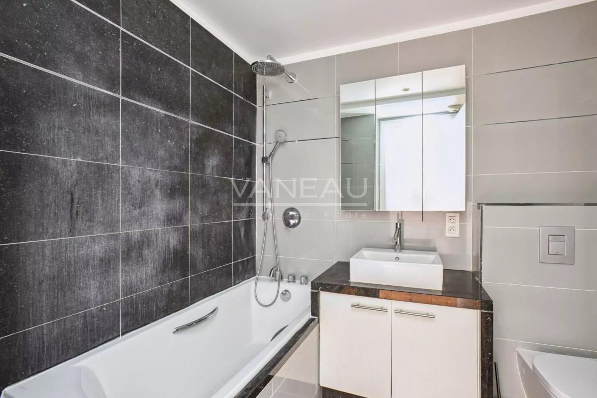 Paris VII eme - Studio proche Bon Marché