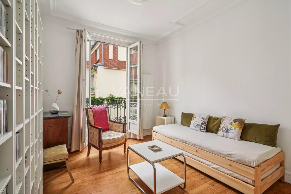 PARIS XV - Villa Poirier : Charmant appartement haussmannien