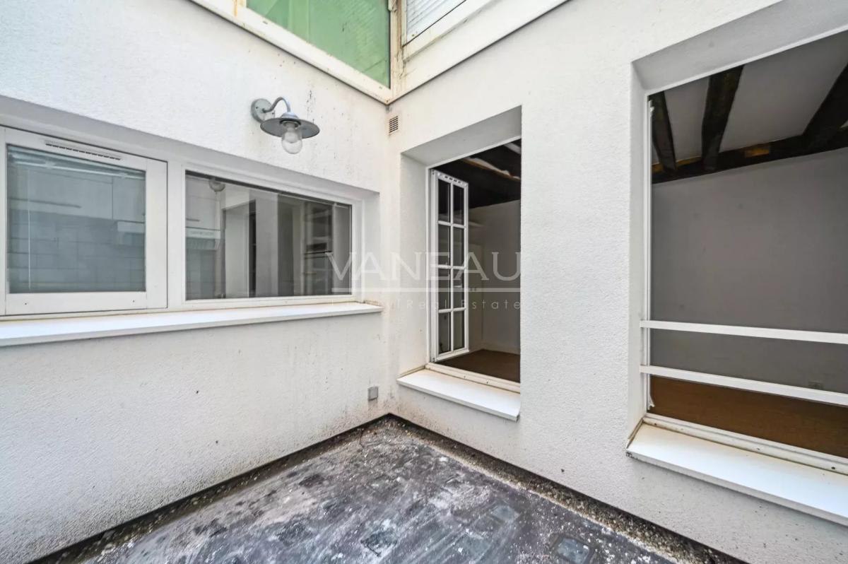 Exclusivité un studio Angle Bac /Grenelle