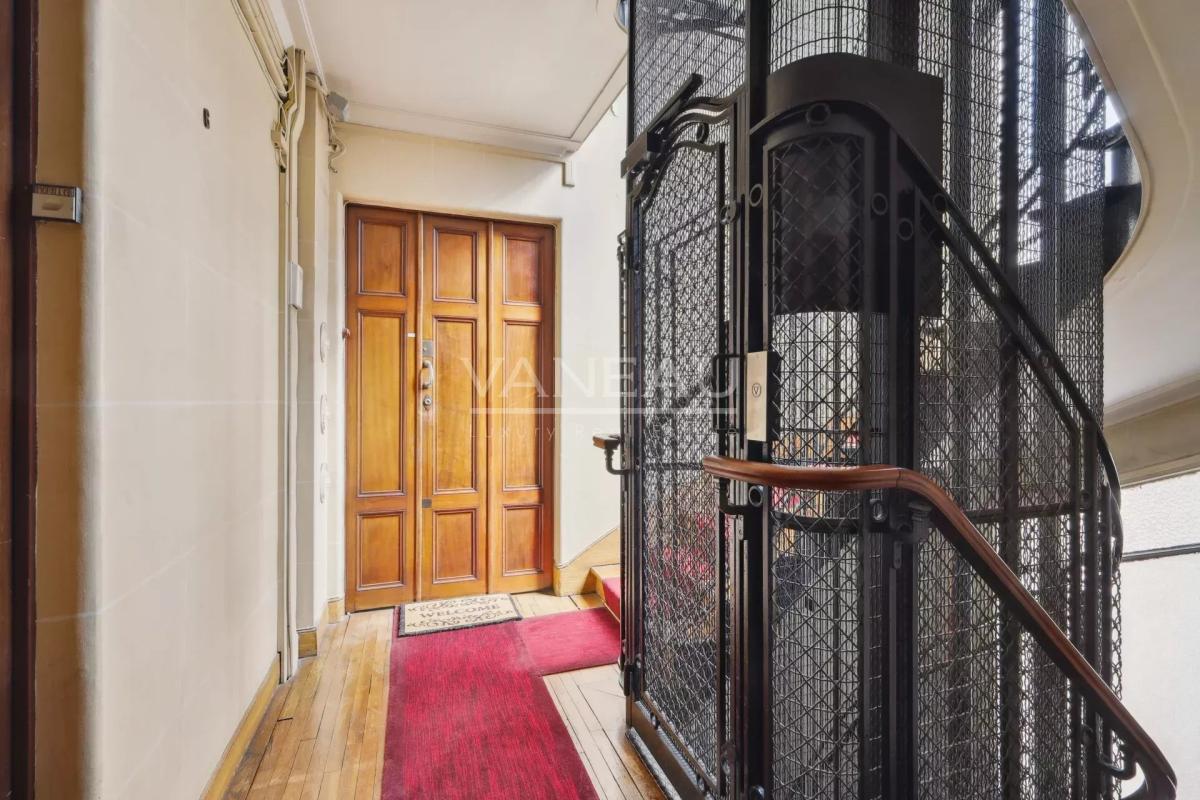 Boulogne - En étage avec ascenseur, vue dégagée et soleil