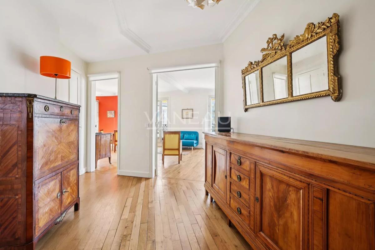 Boulogne - En étage avec ascenseur, vue dégagée et soleil