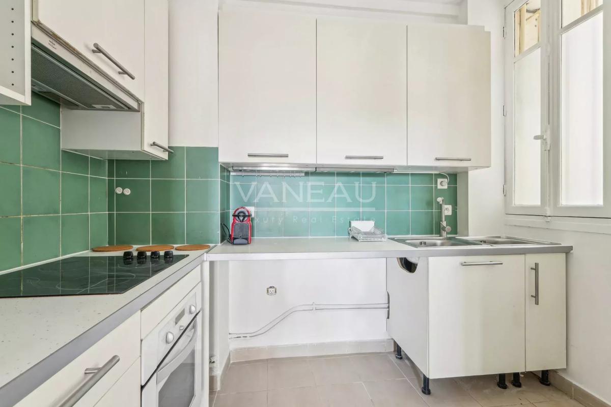 Charme de l'ancien - Deux pièces en étage