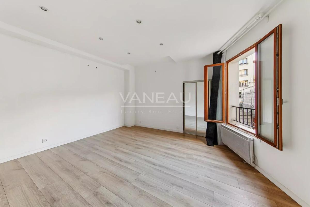 Boulogne /Jean-Baptiste Clément studio sur cour