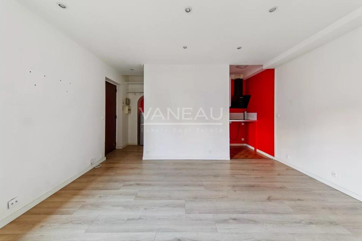 Boulogne /Jean-Baptiste Clément studio sur cour