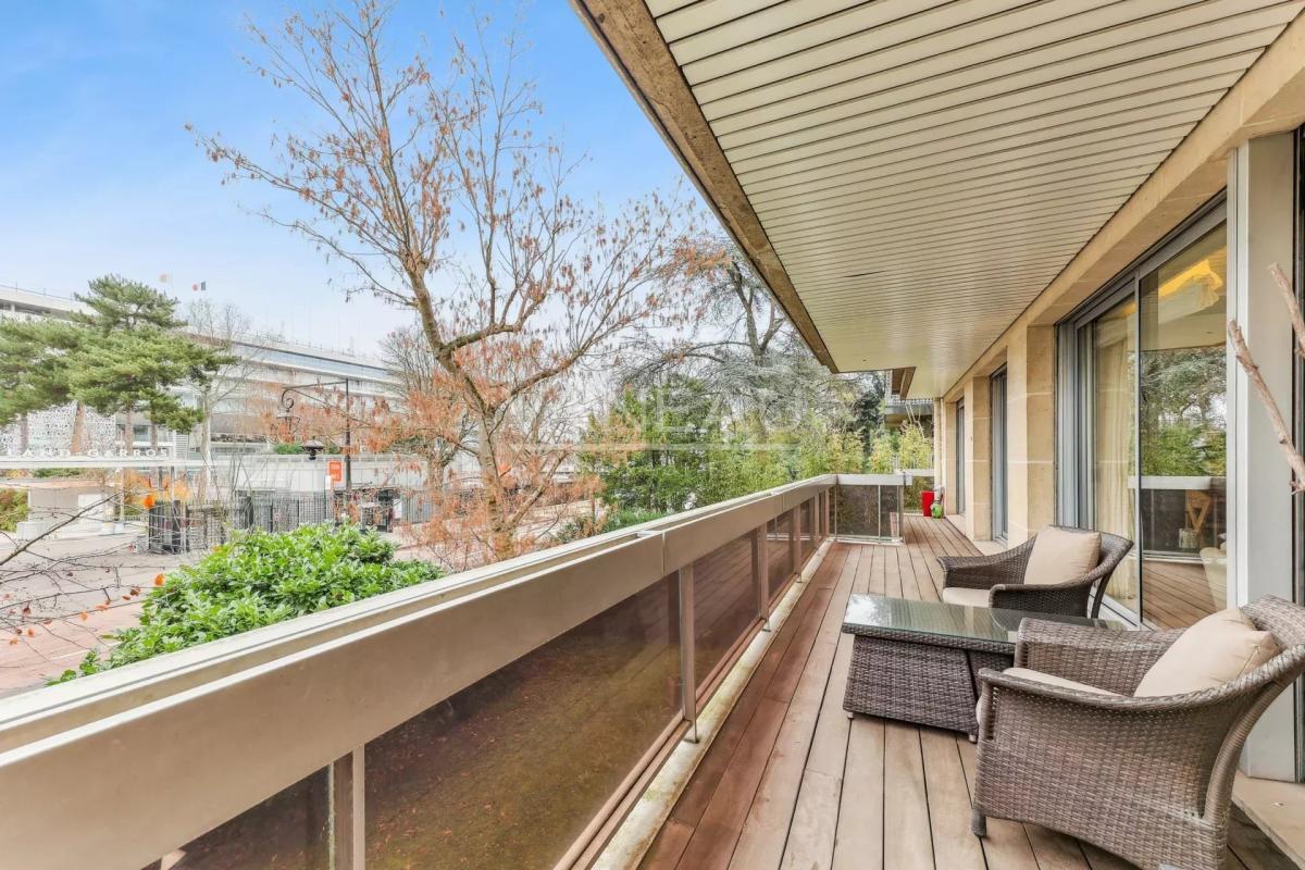 Boulogne - Roland Garros -  Terrasse - Refait par architecte