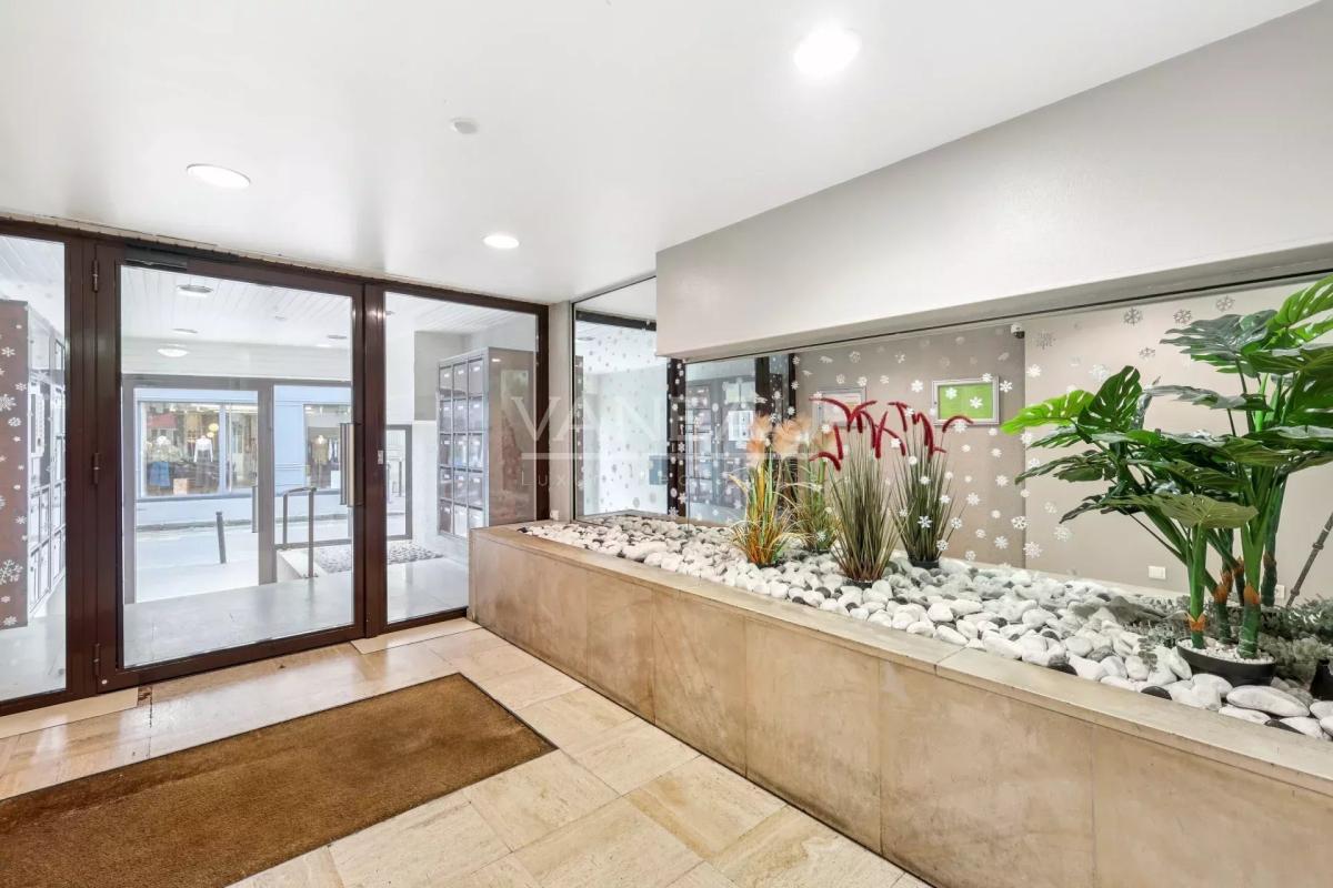 PARIS XIe - Ledru-Rollin/ rue de Charonne - Studio -