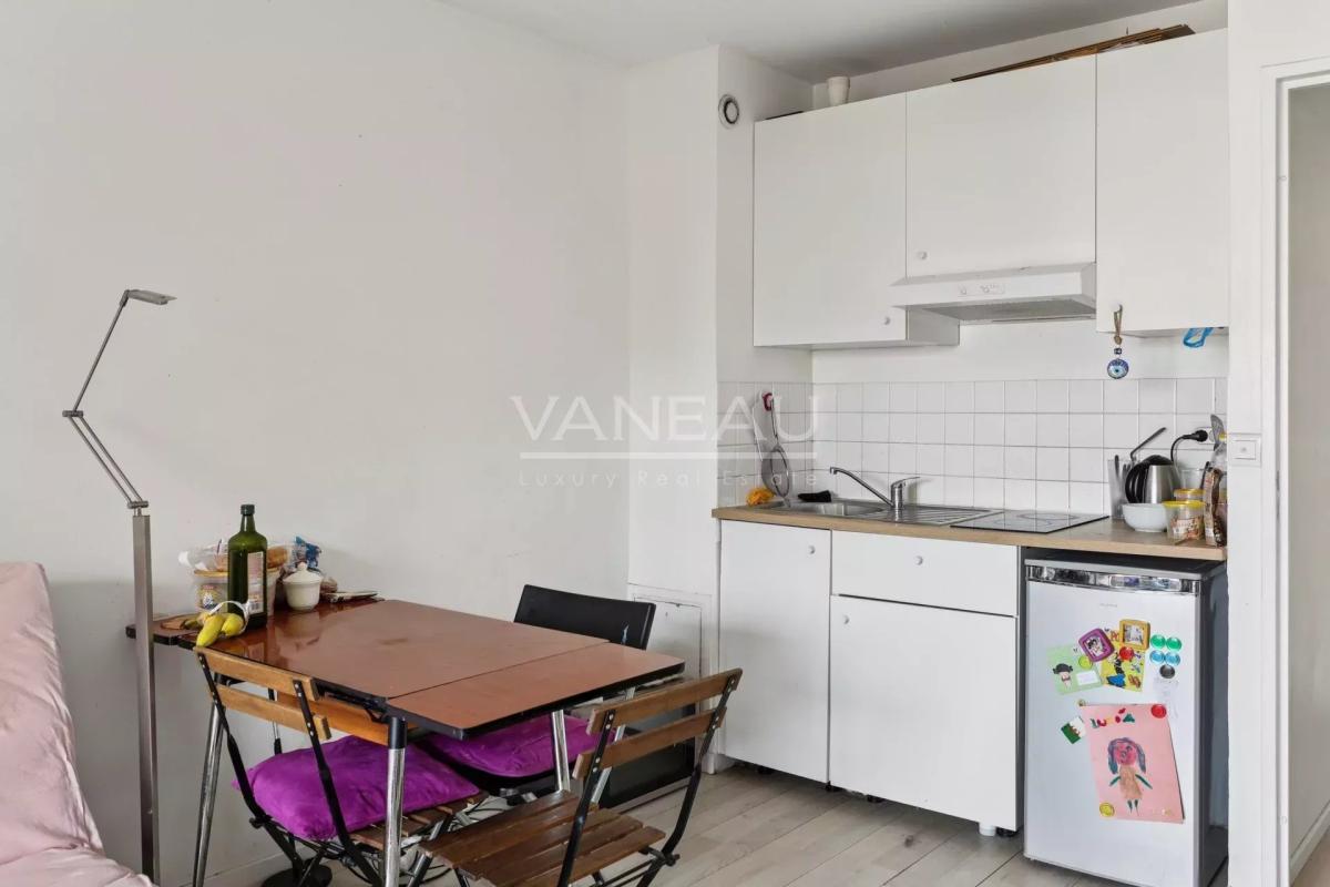 Paris XIXe - Rue de Romainville - Studio vendu loué -