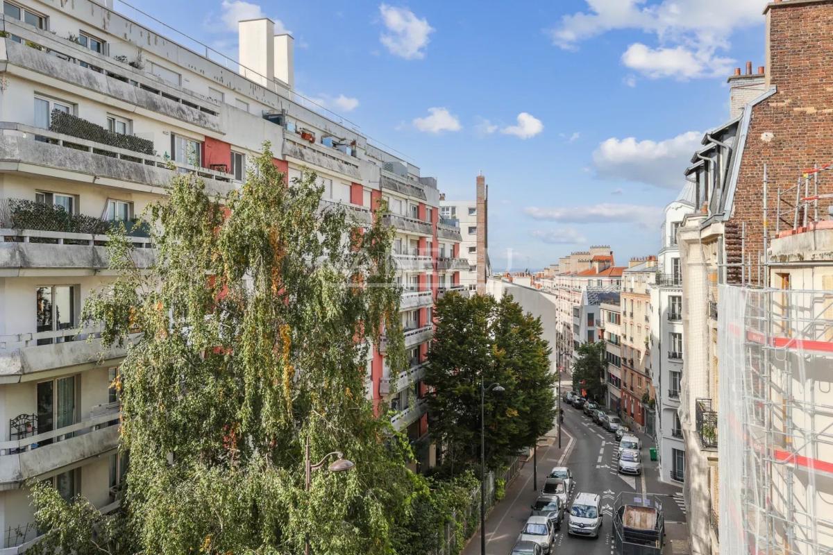 Paris XIXe - Rue de Romainville - Studio vendu loué -