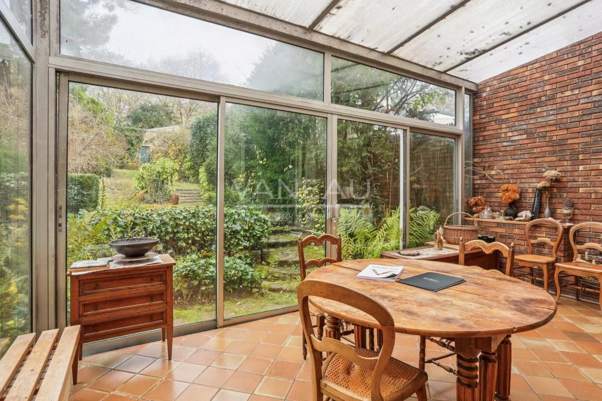 Sèvres - Quartier Brancas, rive droite - Maison meulière classée