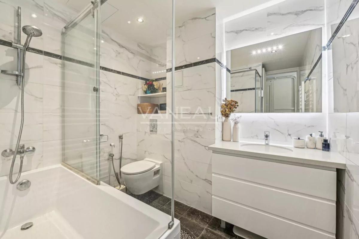Paris XVIe - Trocadéro - Appartement familial 5 pièces 146 m2