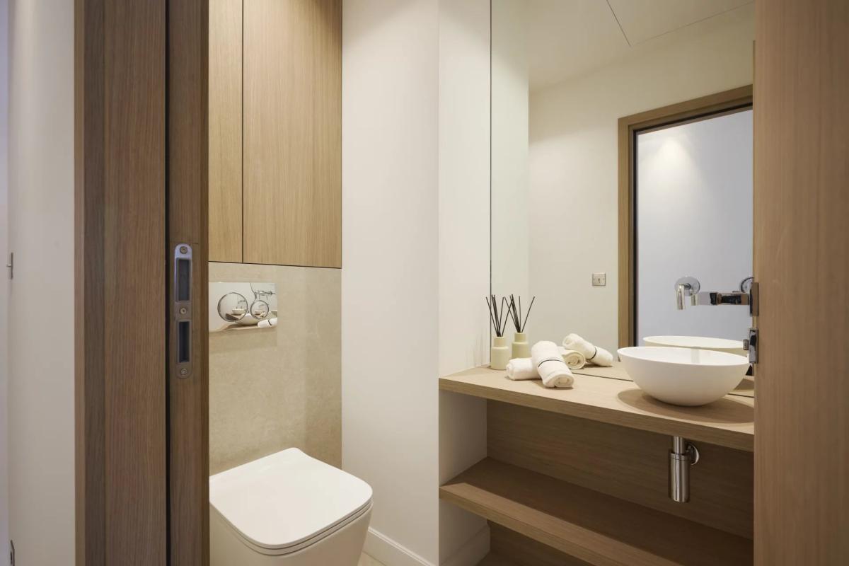 Cannes Croisette dernier étage