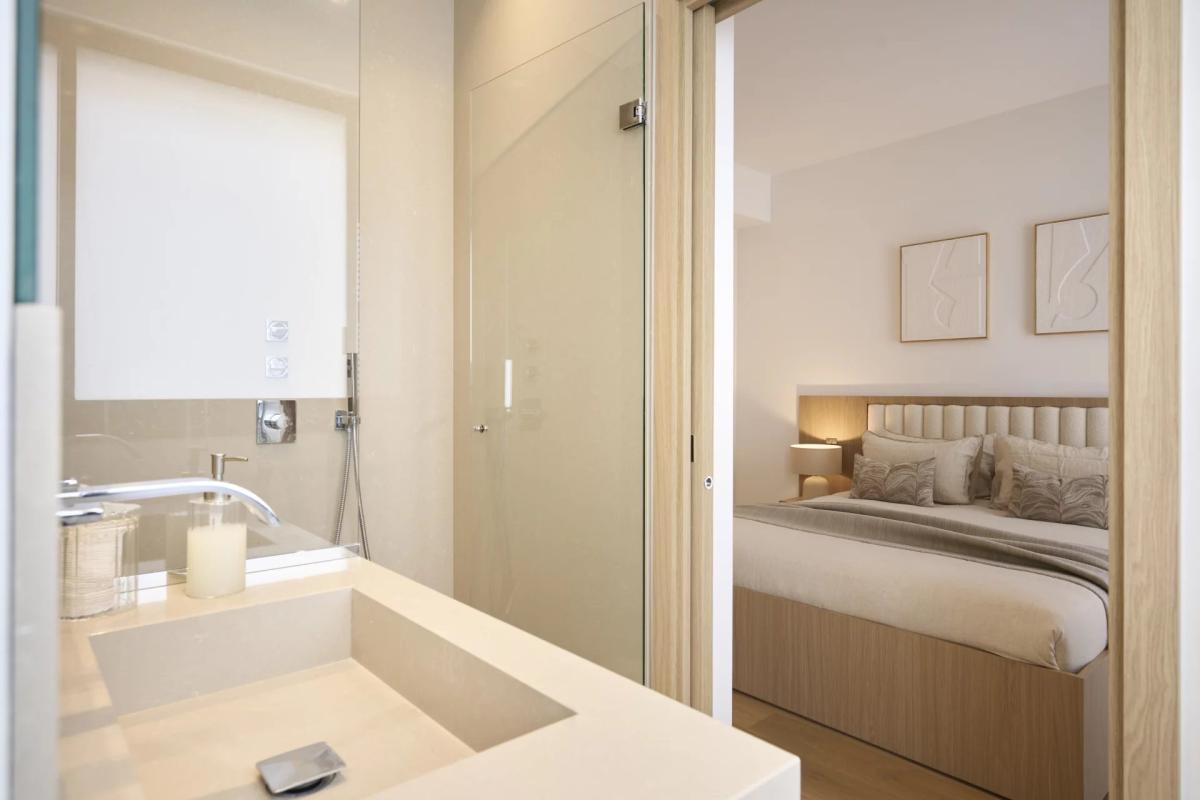 Cannes Croisette dernier étage